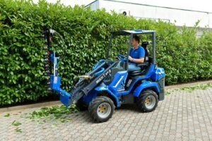 mini loader 6 series with flail mower whit double hedge trimmer